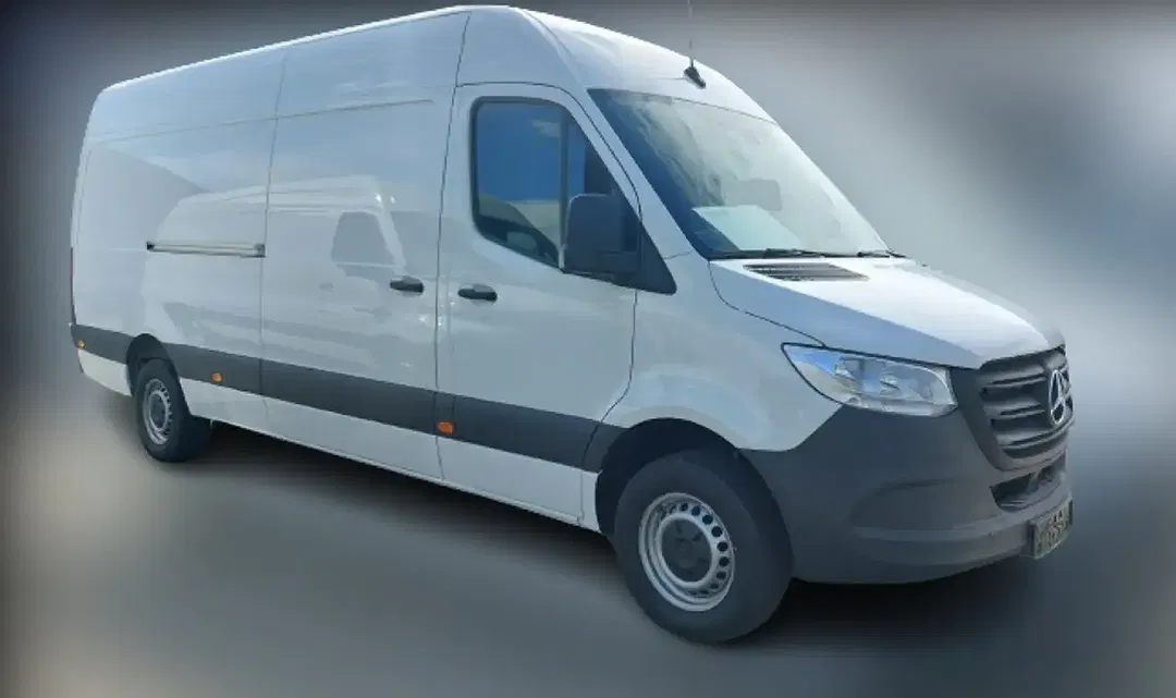 Mercedes-Benz Sprinter - Thumbnail 9