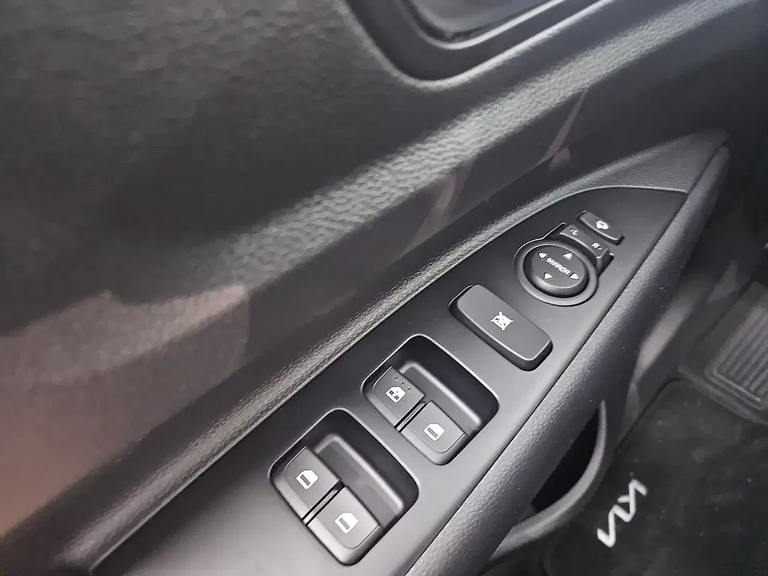 Kia Stonic - Thumbnail 12