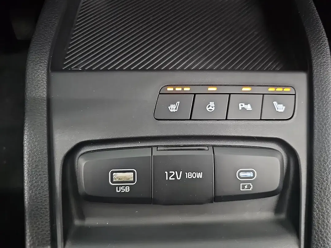 Kia Stonic - Thumbnail 14
