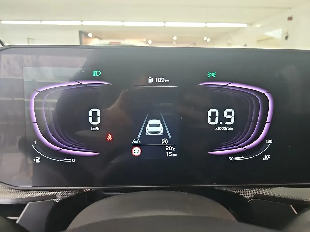 Kia Stonic - Thumbnail 8