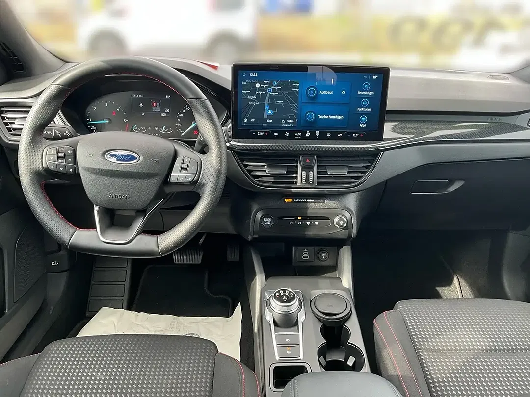 Ford Focus - Thumbnail 15