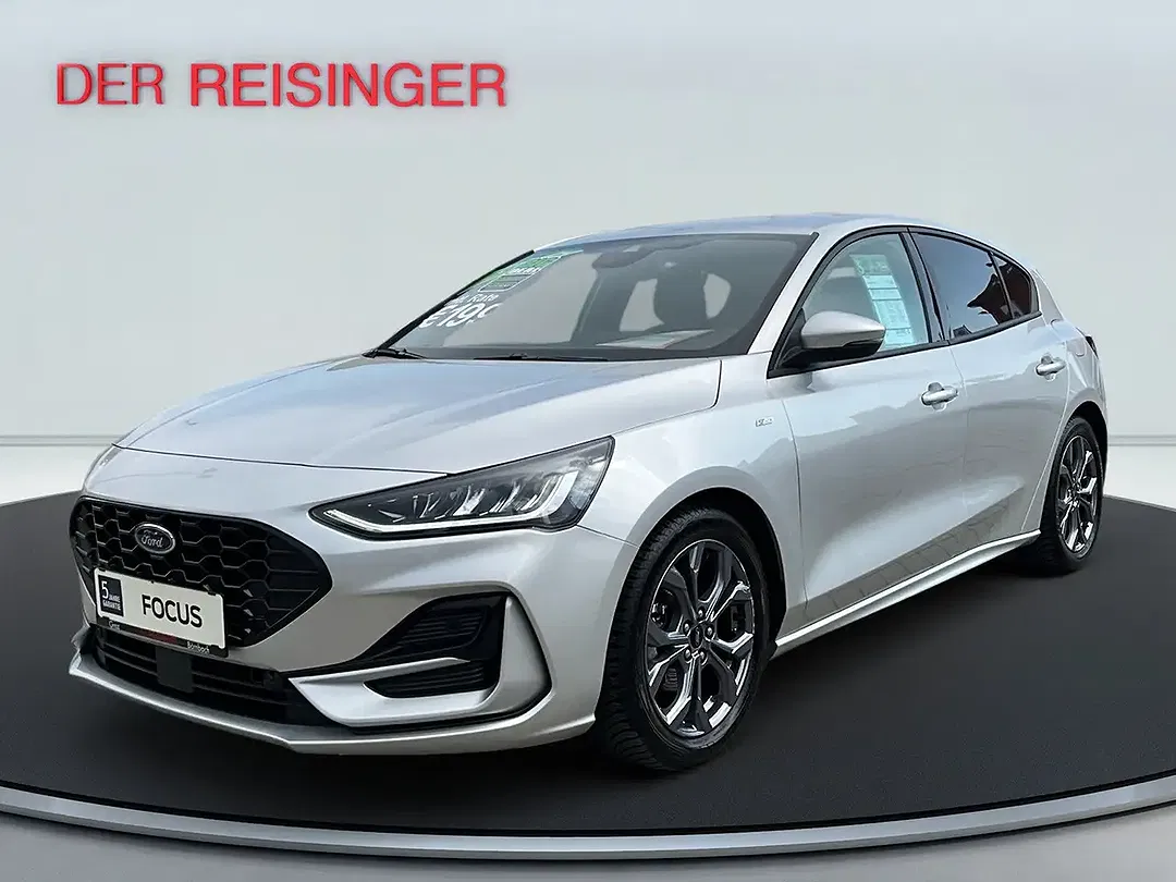 Ford Focus - Thumbnail 2