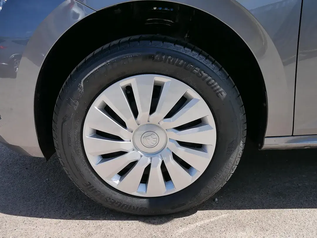 Skoda Kamiq - Thumbnail 4