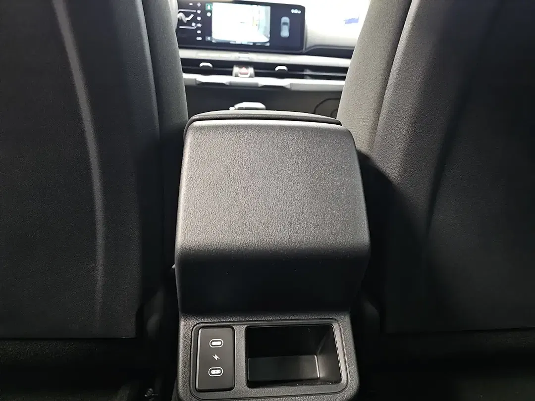 Kia K4 - Thumbnail 6