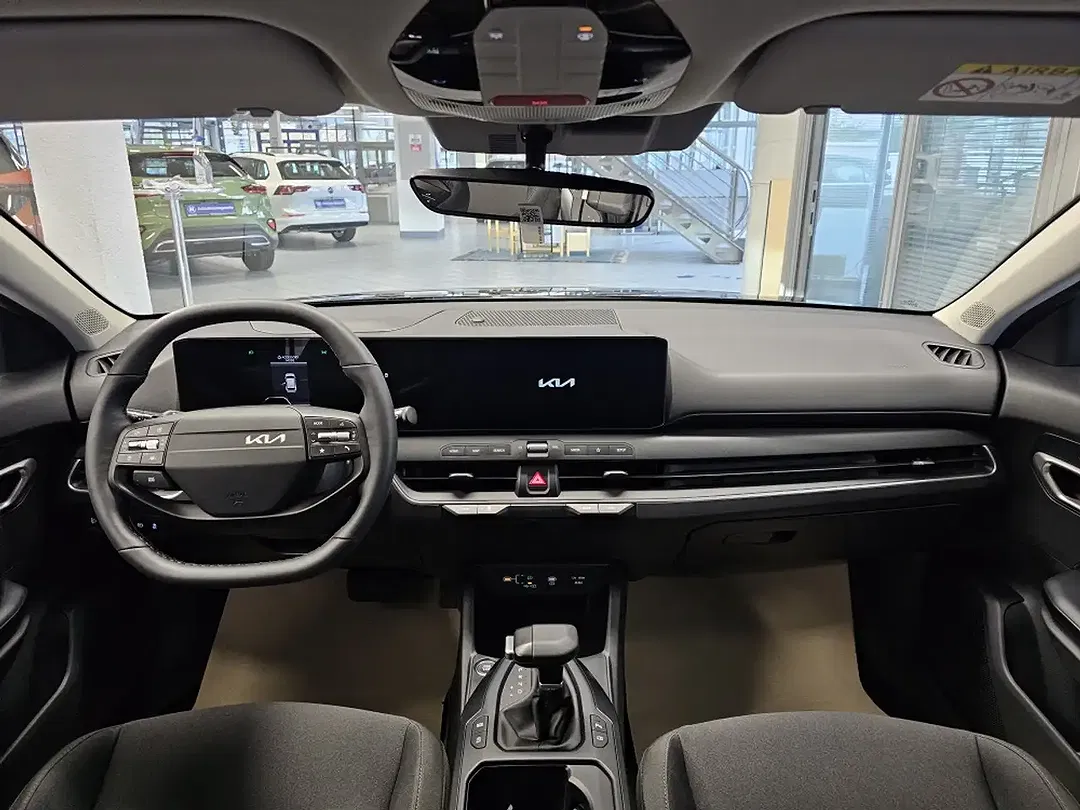 Kia K4 - Thumbnail 7