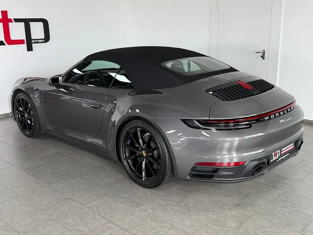 Porsche 992 - Thumbnail 5