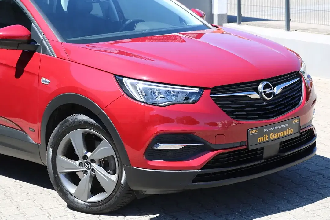 Opel Grandland X - Thumbnail 2