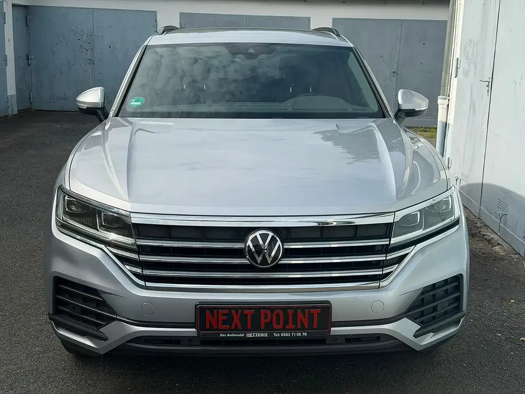 Volkswagen Touareg - Thumbnail 2