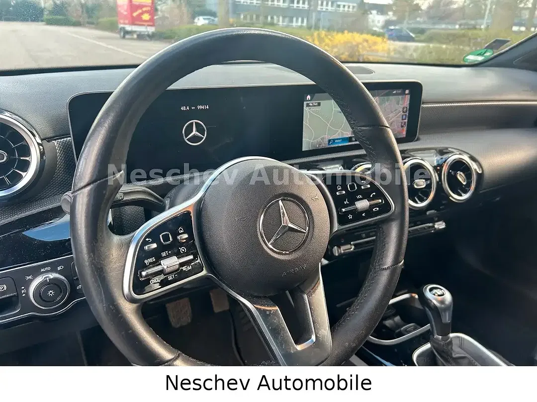 Mercedes-Benz A 200 - Thumbnail 15