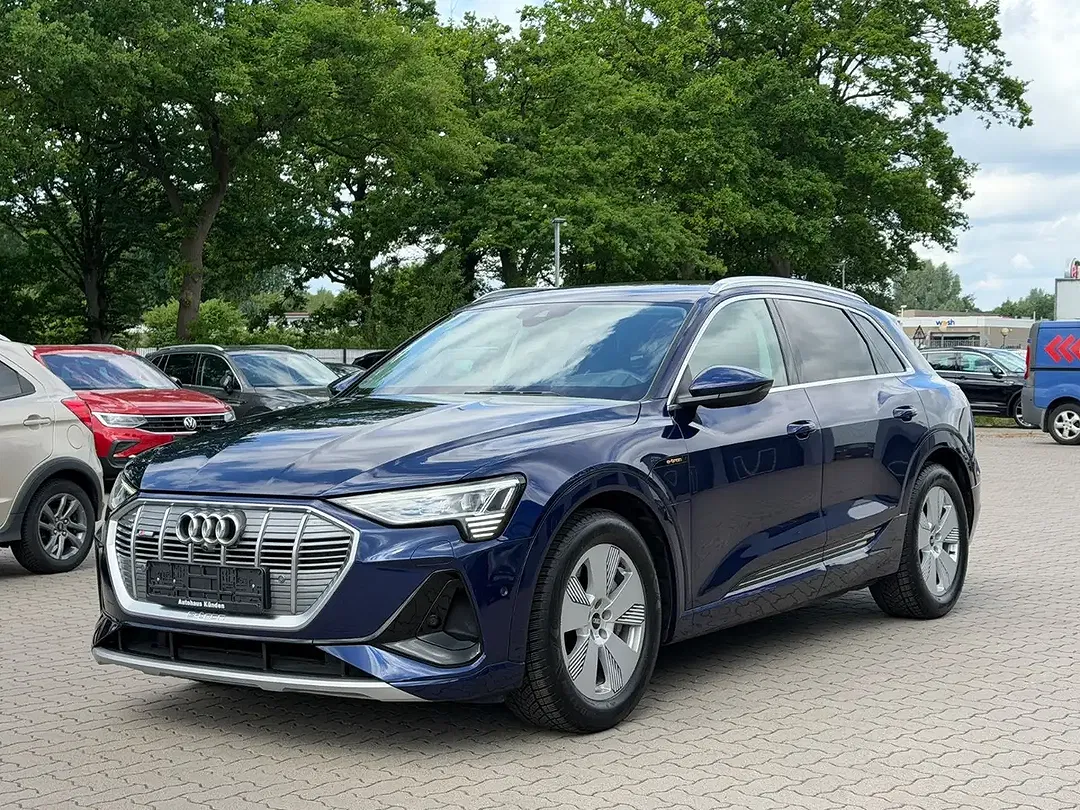 Audi e-tron - Thumbnail 1