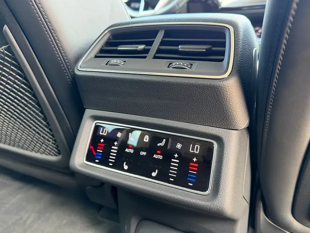 Audi e-tron - Thumbnail 11