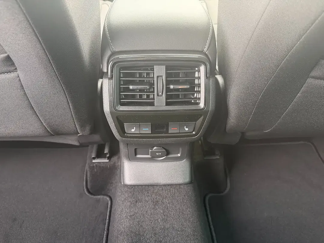 Skoda Karoq - Thumbnail 14