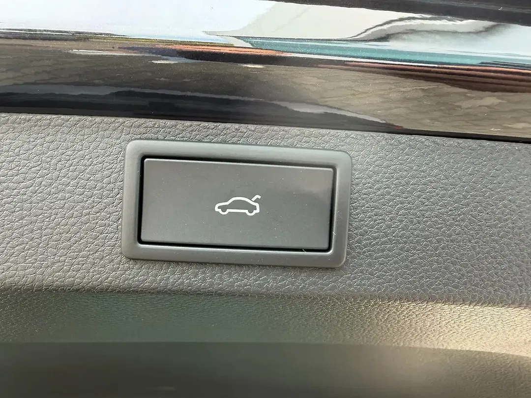 Skoda Karoq - Thumbnail 17