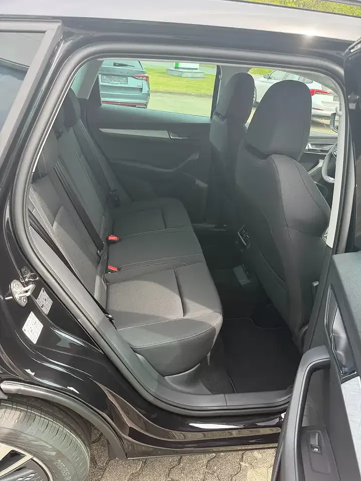 Skoda Karoq - Thumbnail 21