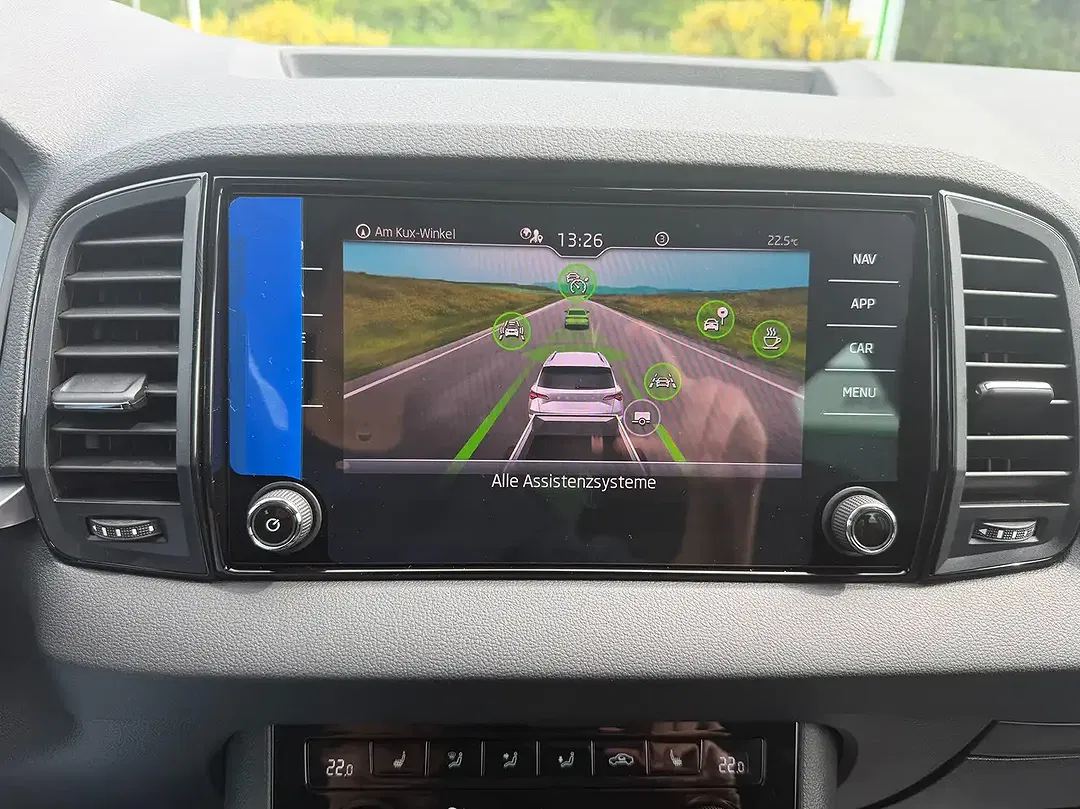 Skoda Karoq - Thumbnail 26