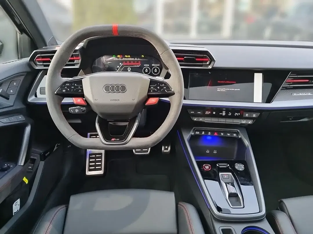 Audi RS3 - Thumbnail 11