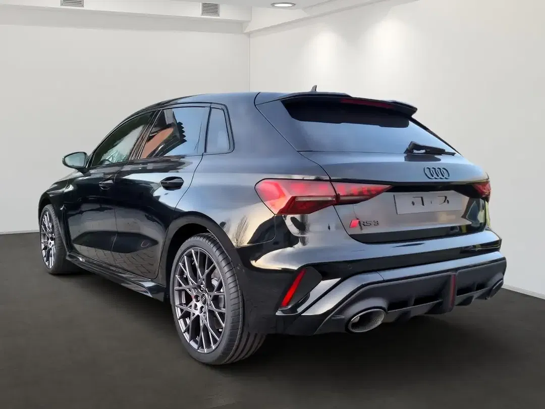 Audi RS3 - Thumbnail 6