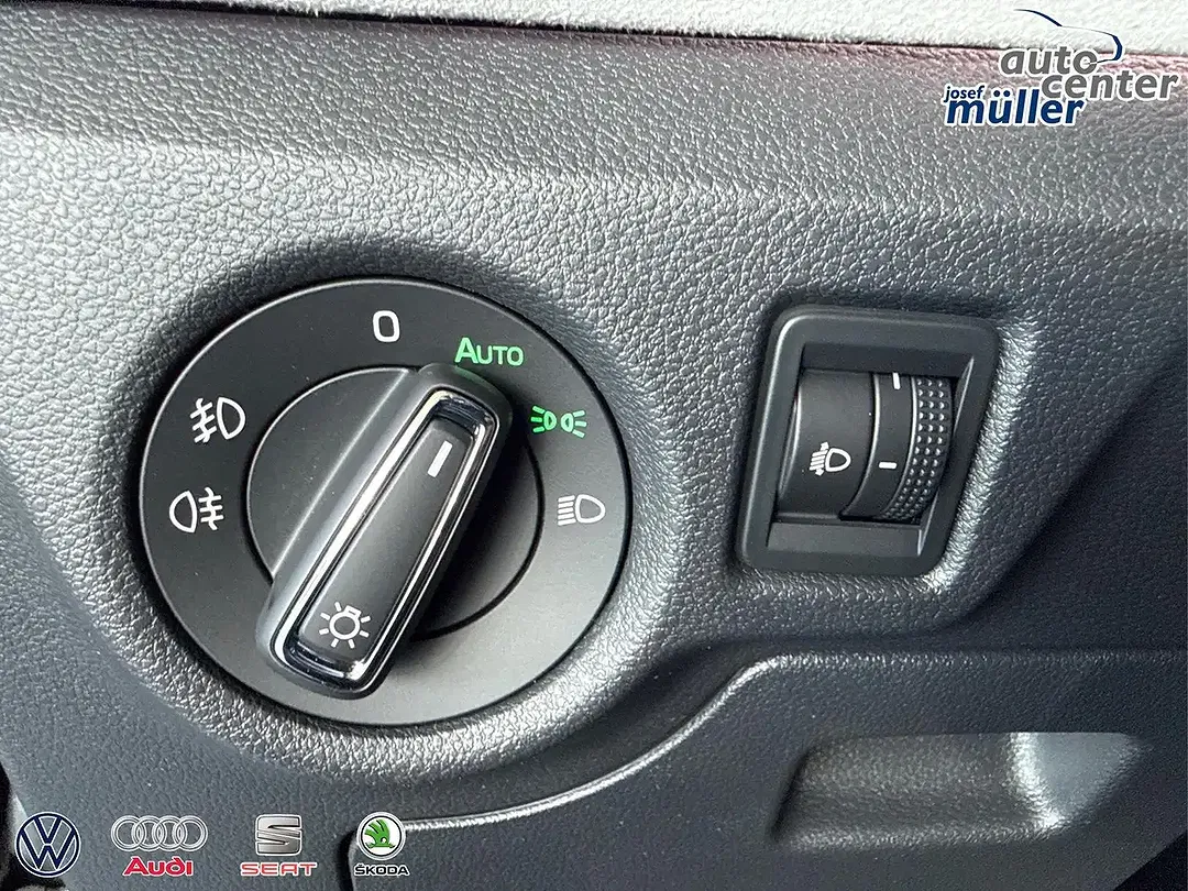 Skoda Kamiq - Thumbnail 23