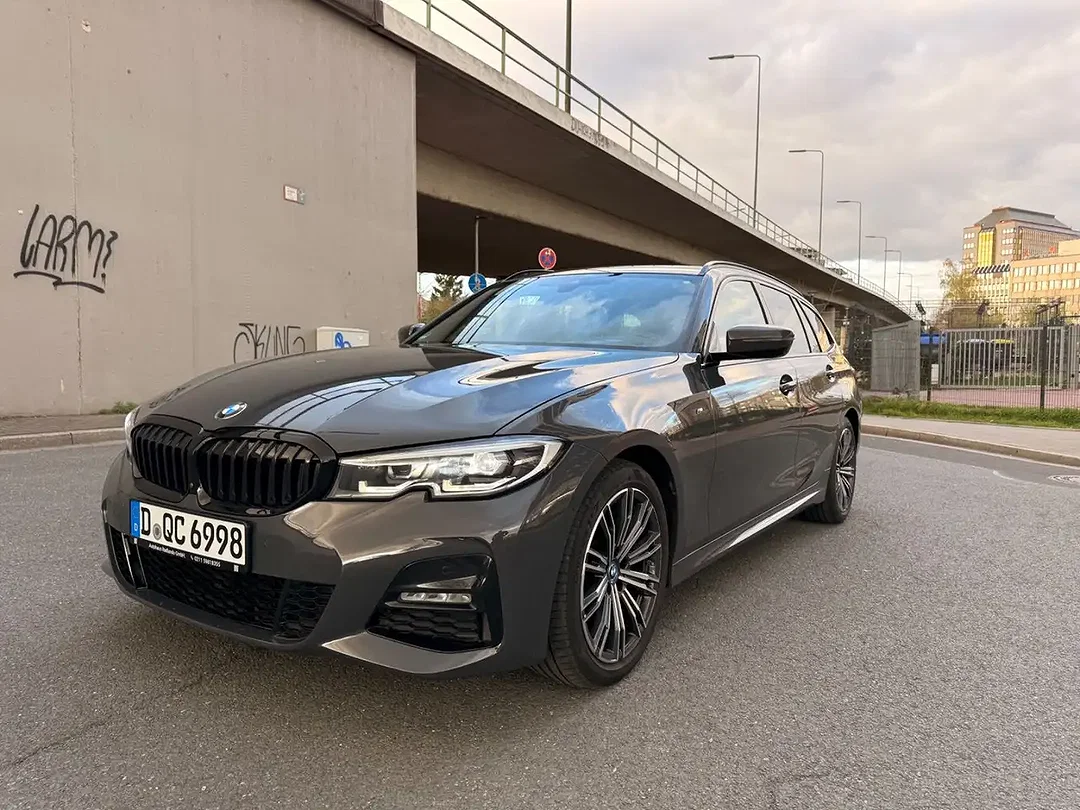 BMW 320 - Afbeelding 1