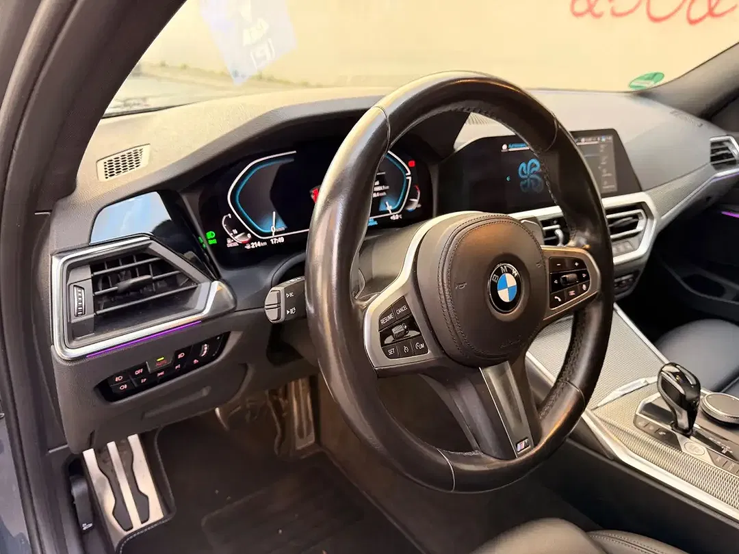 BMW 320 - Thumbnail 13