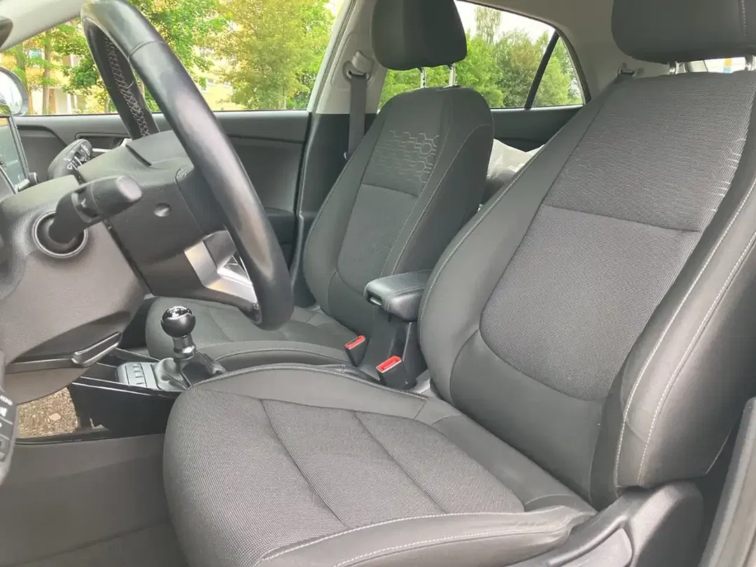 Kia Rio - Thumbnail 9