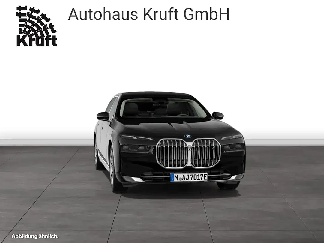 BMW i7 - Thumbnail 11