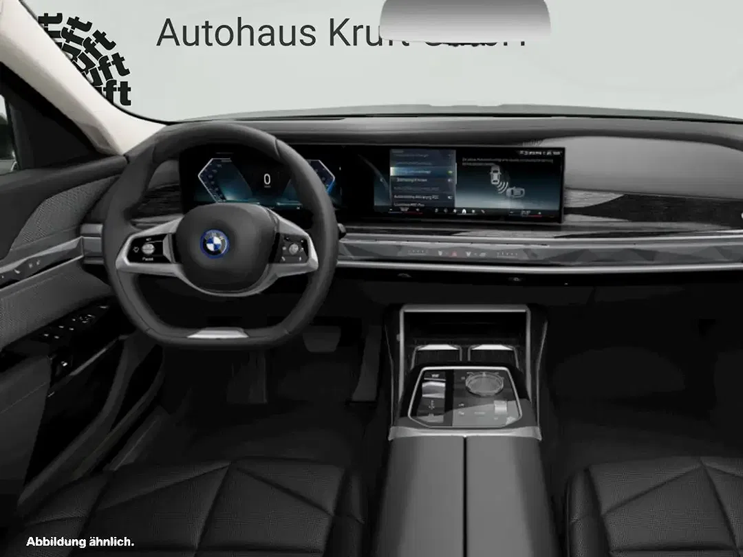 BMW i7 - Thumbnail 5