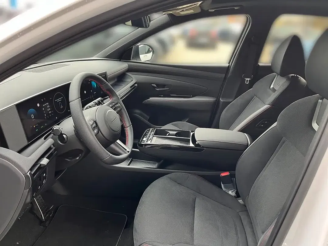 Hyundai TUCSON - Thumbnail 6