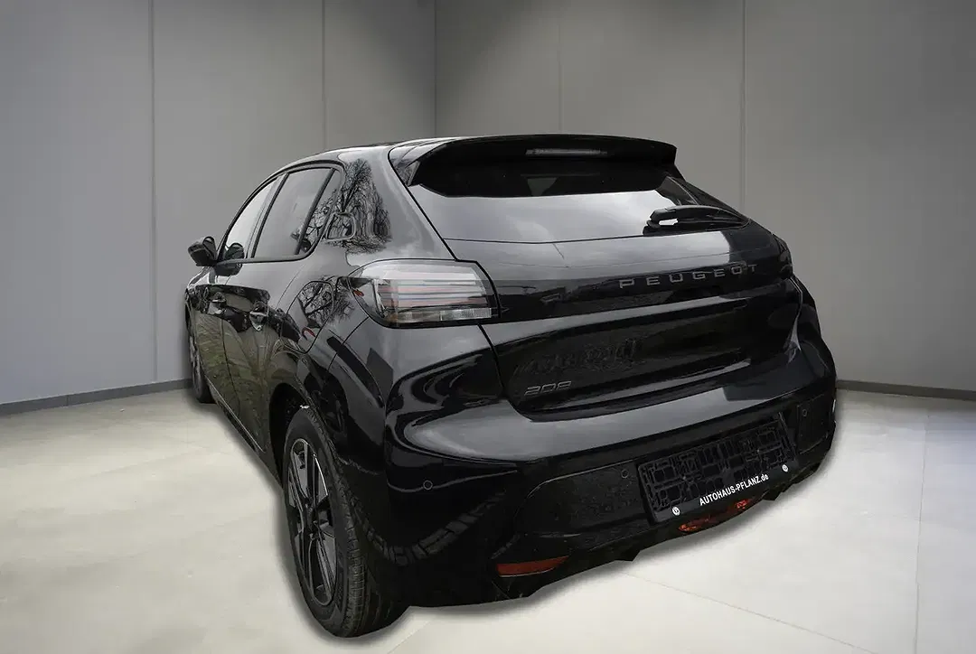 Peugeot 208 - Thumbnail 4