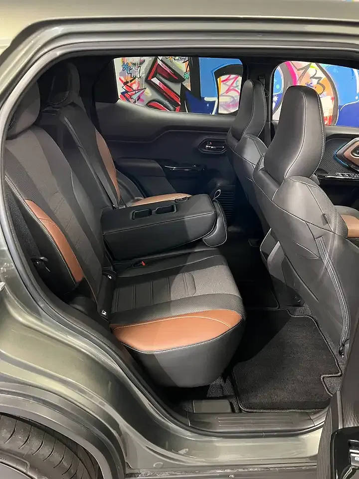 Suzuki Vitara - Thumbnail 7