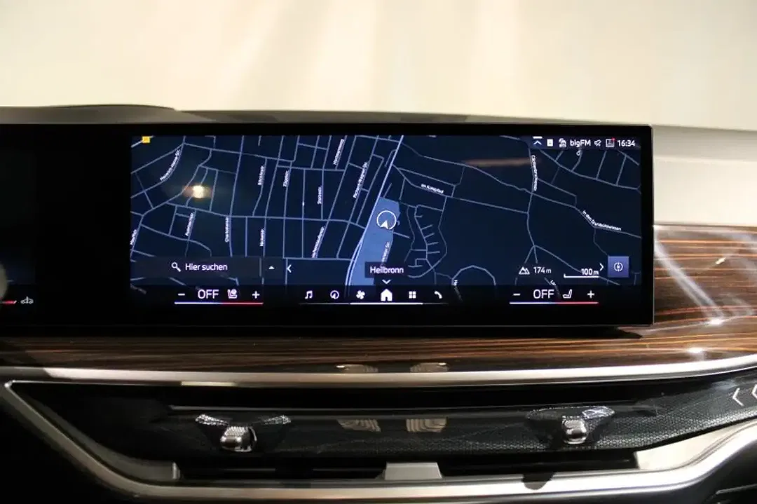 BMW X5 - Thumbnail 9