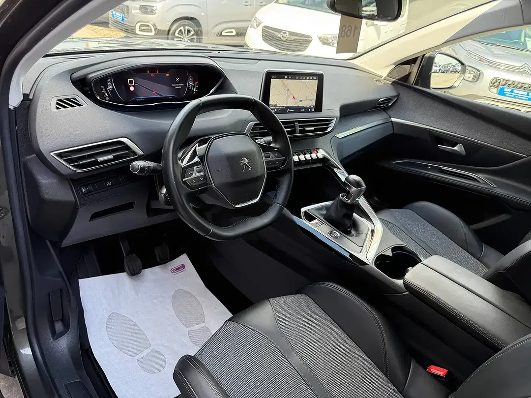 Peugeot 5008 - Thumbnail 13