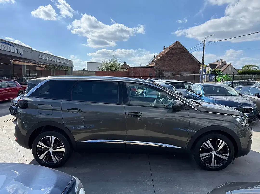 Peugeot 5008 - Thumbnail 4