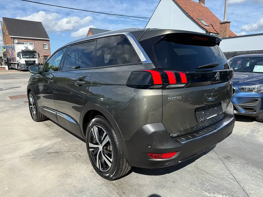 Peugeot 5008 - Thumbnail 7