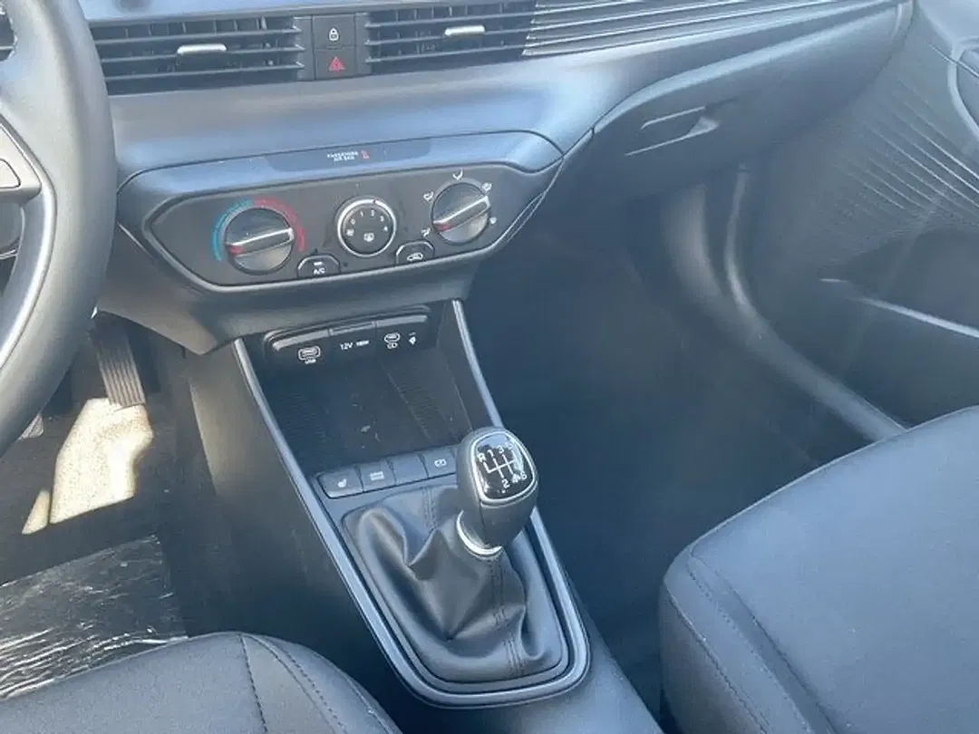 Hyundai i20 - Thumbnail 11