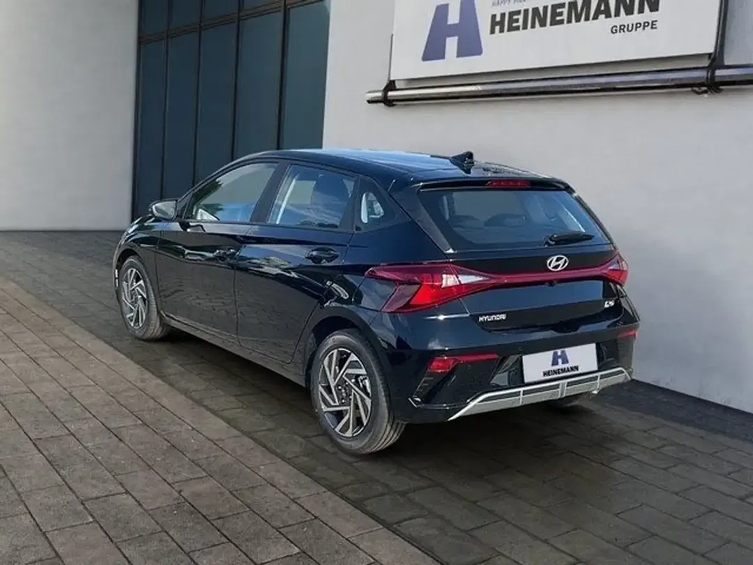 Hyundai i20 - Thumbnail 3