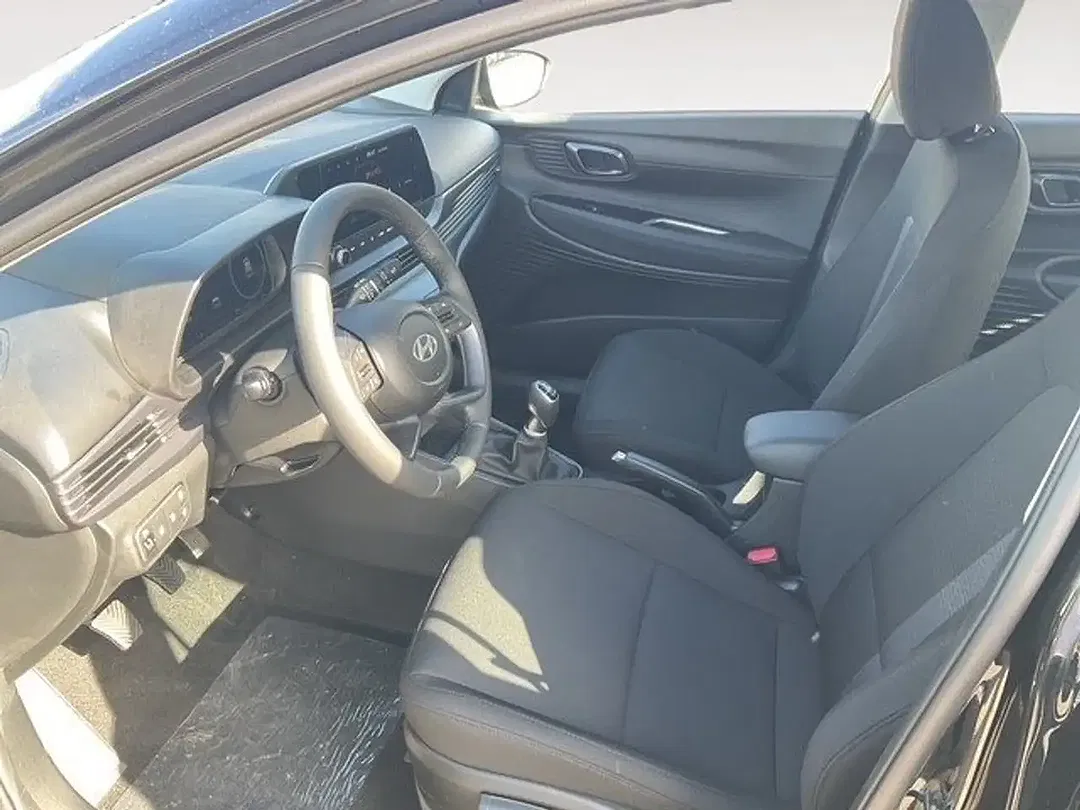 Hyundai i20 - Thumbnail 9