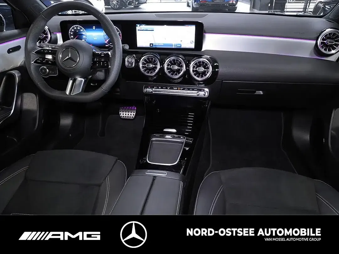Mercedes-Benz A 200 - Thumbnail 12