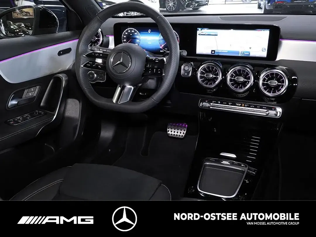 Mercedes-Benz A 200 - Thumbnail 9