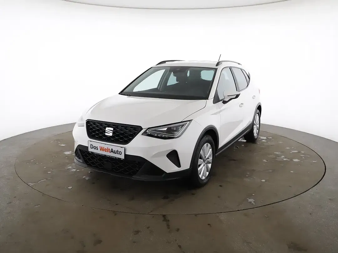 SEAT Arona - Thumbnail 1