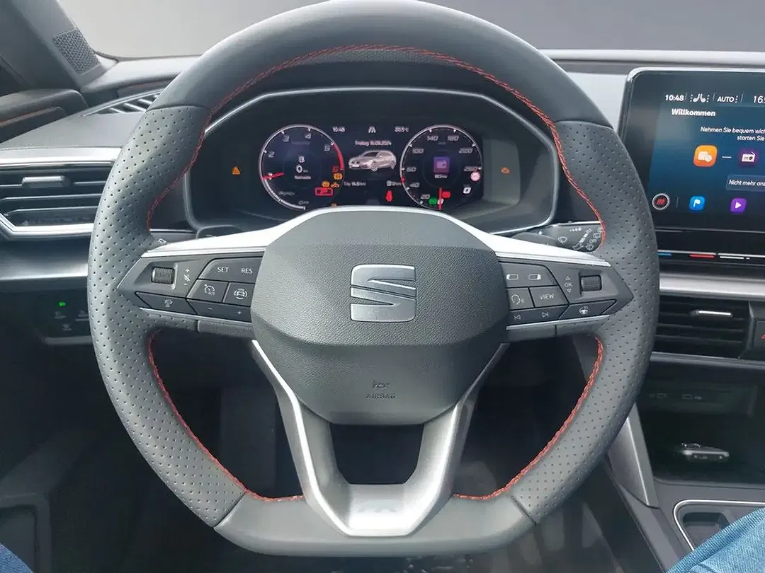 SEAT Leon - Thumbnail 11