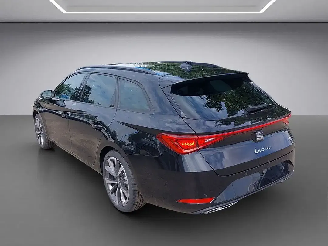 SEAT Leon - Thumbnail 3