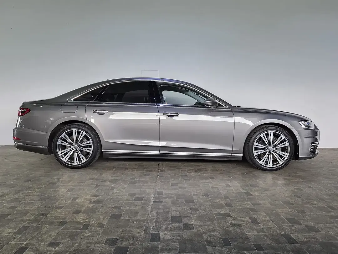 Audi A8 60 TFSI e quattro Matrix LED