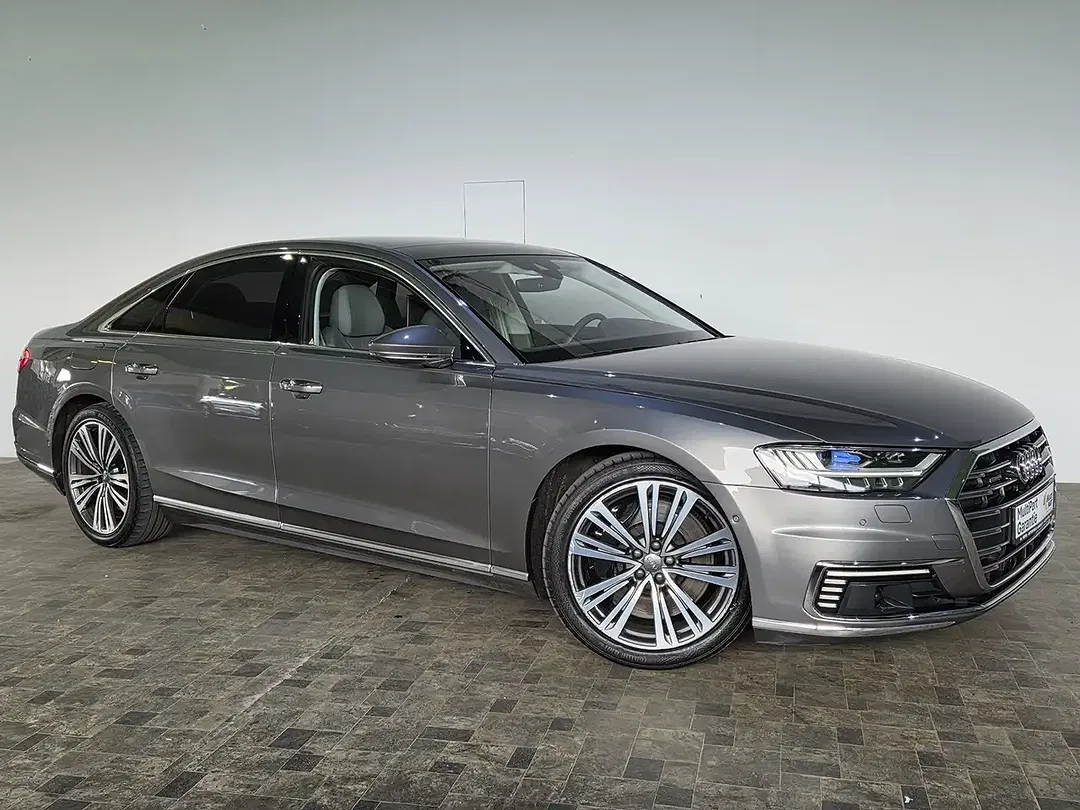 Audi A8 - Thumbnail 12