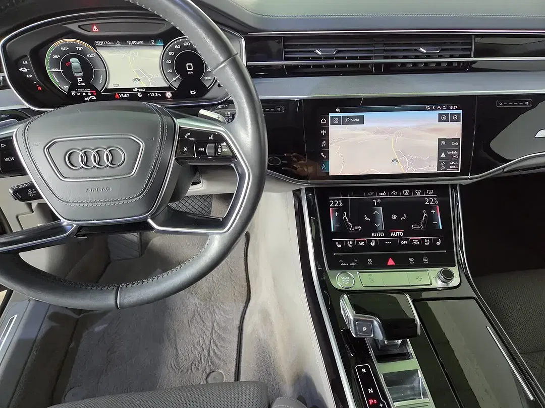 Audi A8 - Thumbnail 13