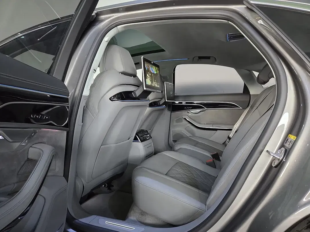 Audi A8 - Thumbnail 15