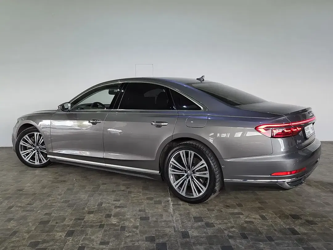 Audi A8 - Thumbnail 7