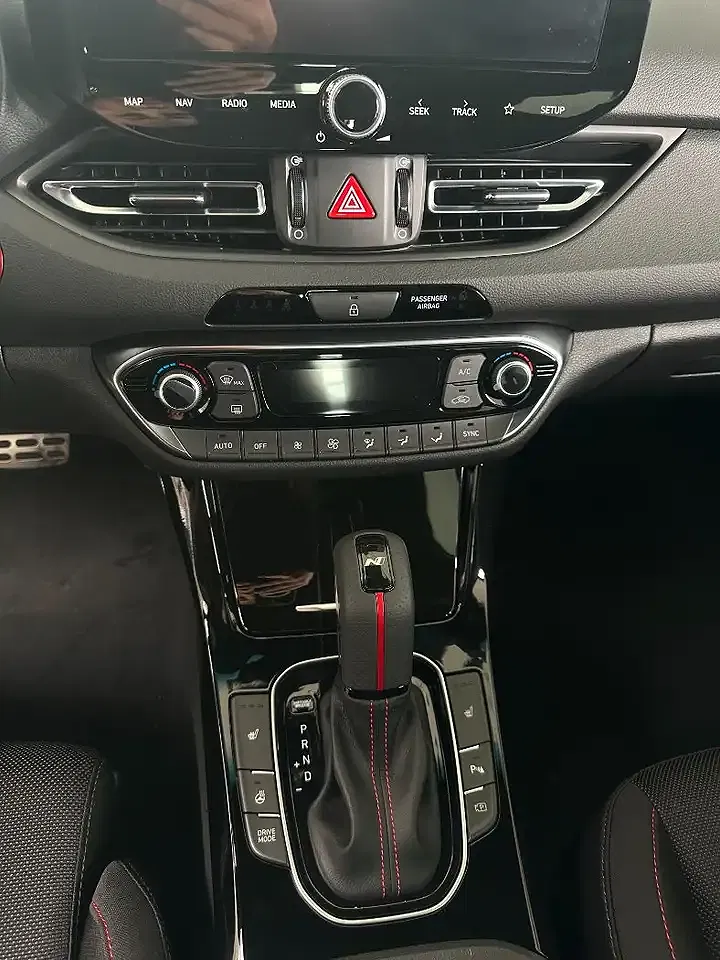 Hyundai i30 - Thumbnail 13