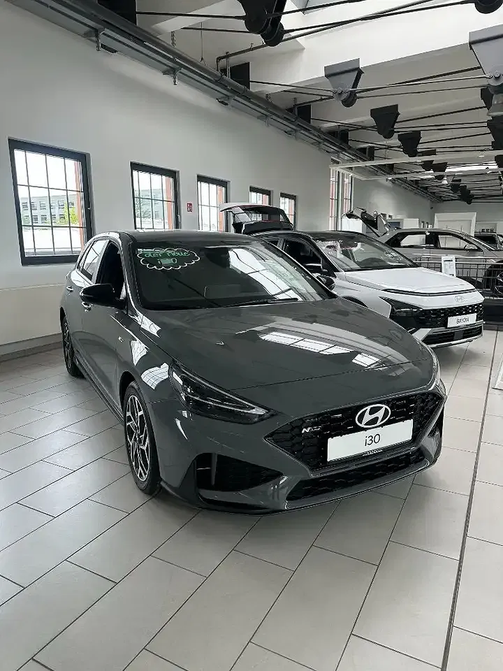 Hyundai i30 - Thumbnail 2