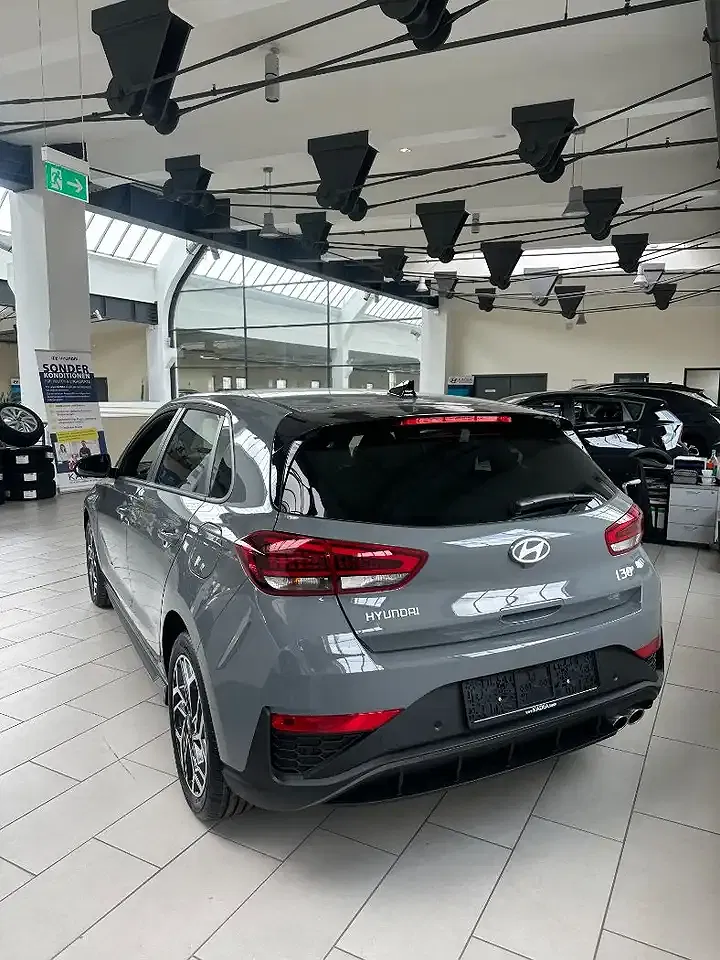 Hyundai i30 - Thumbnail 3